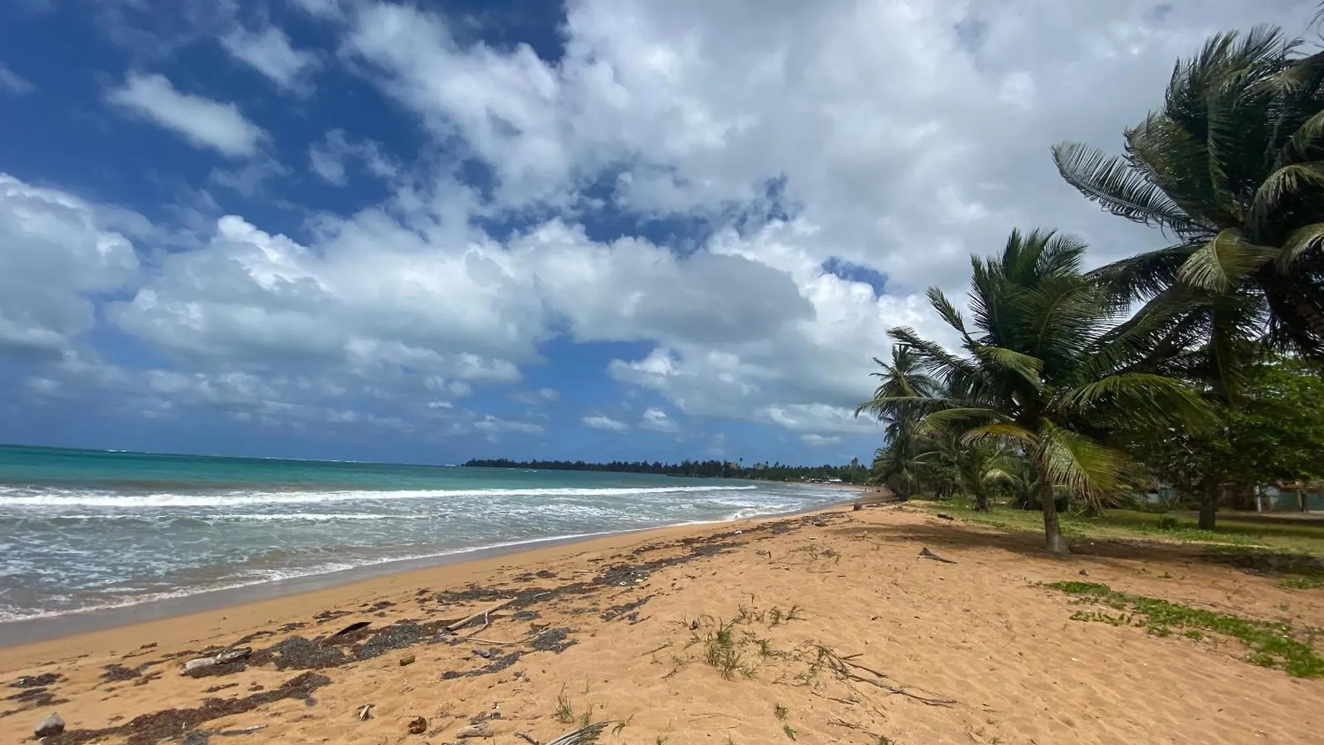 Modern Beach Retreat: 1-Bed Apt At Villa Iris 루키요 0*,  푸에르토리코