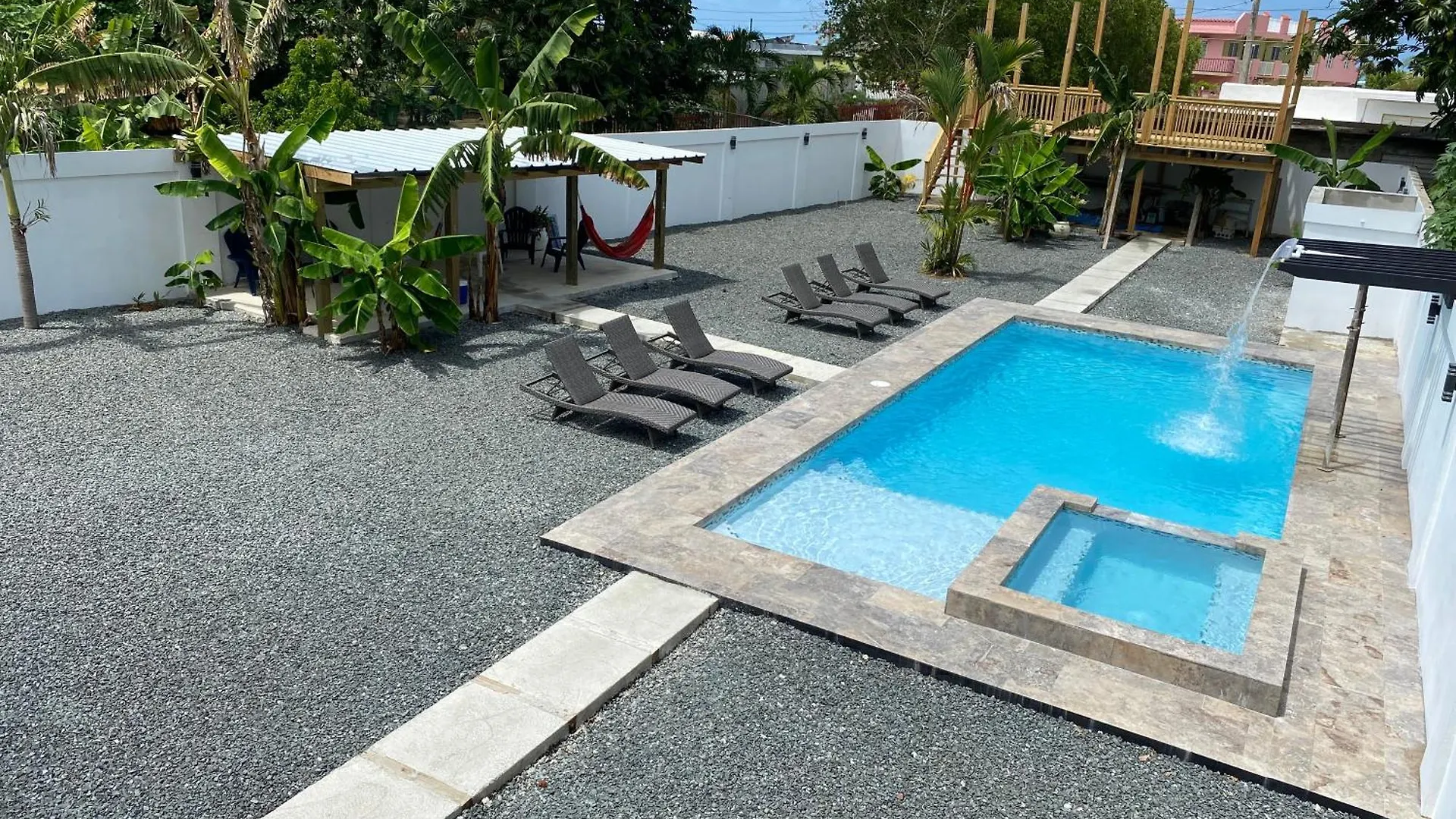 Modern Beach Retreat: 1-Bed Apt At Villa Iris Luquillo Apartment